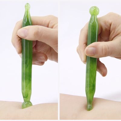Yeşil Yeşim Gua Sha Taşı Yeniden Canlandırıcı Yüz Masaj Aracı